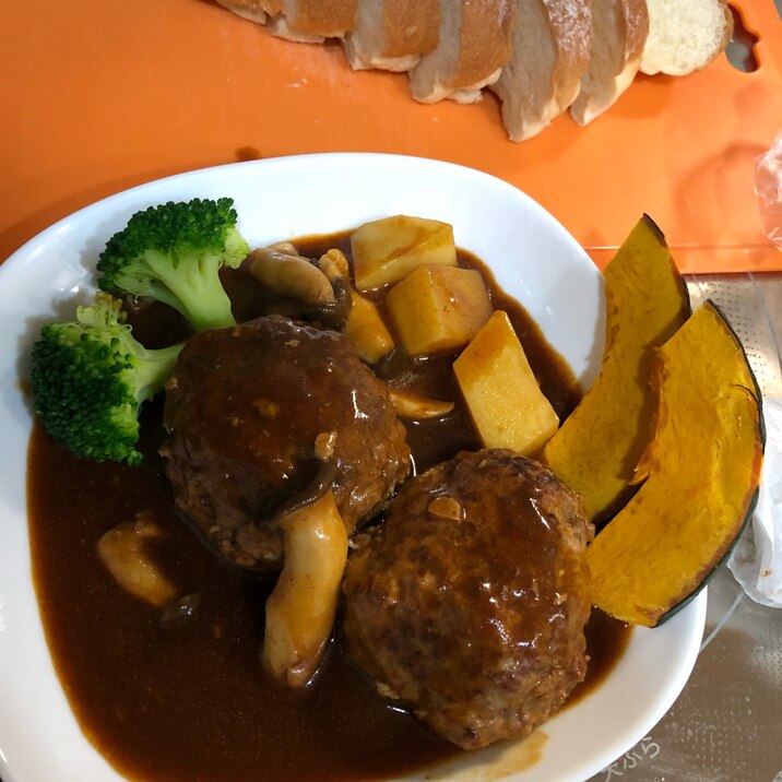 煮込みハンバーグ デミグラスソース レシピ 作り方 By パン職人 楽天レシピ 煮込みハンバーグ デミグラスソース レシピ 作り方 By パン職人 楽天レシピ